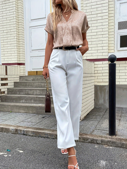 Auralise | Blouse Femme Stylée Col V Manches Courtes Pliées - Confort Bureau & Casual