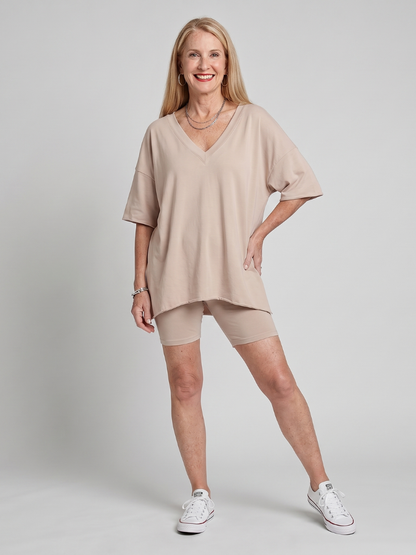Lucinda | Ensemble Haut à Col V et Shorts Détente