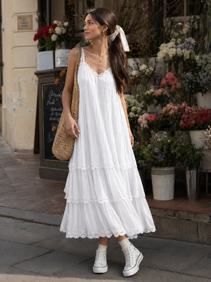 Lorelei | Robe Midi à Bretelles Spaghetti avec Couches en Dentelle Étagées