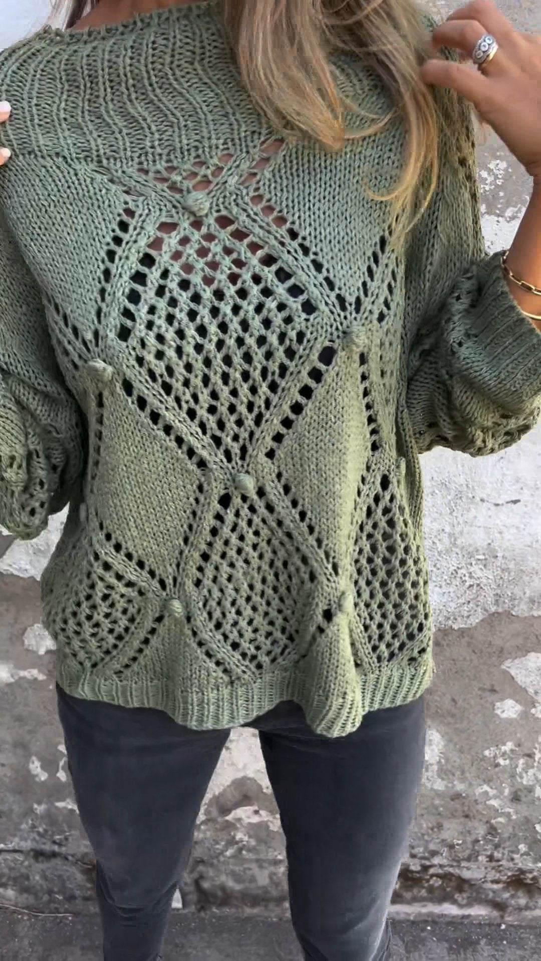Béatice | Pull Femme Tricoté à Col Rond et Manches Longues avec Design Ajouré
