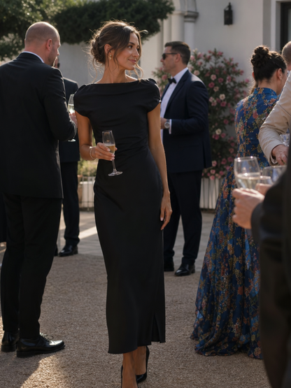 Elure | Robe midi ajustée à manches courtes et encolure bateau