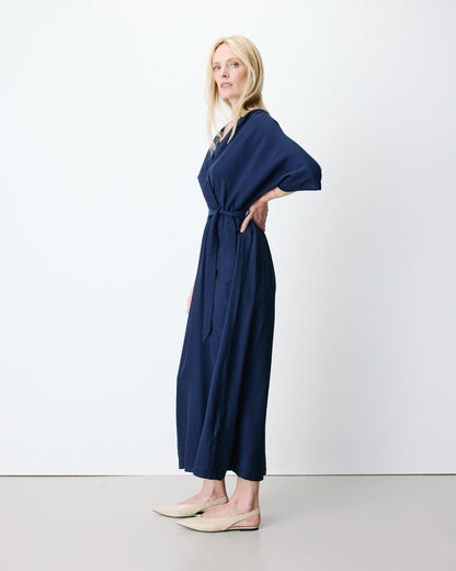 Robe longue évasée col V croisé marine Amelia