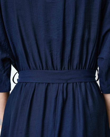 Robe longue évasée col V croisé marine Amelia