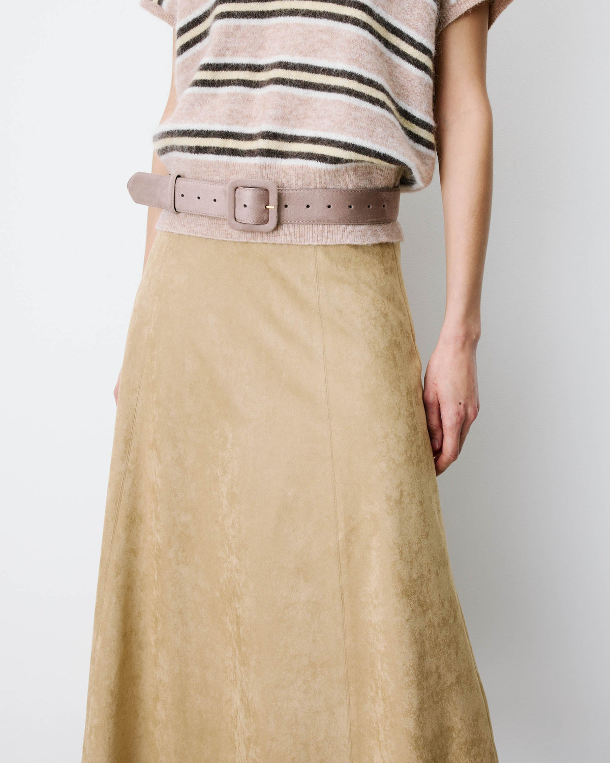Ceinture en suédine boucle carrée assortie grege Alvaro