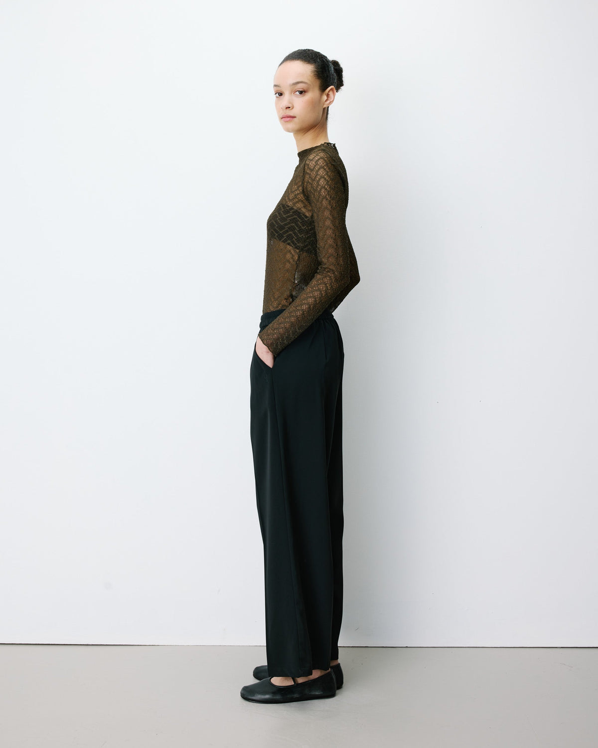 Pantalon fluide jambe large taille mi-haute noir Noblesse