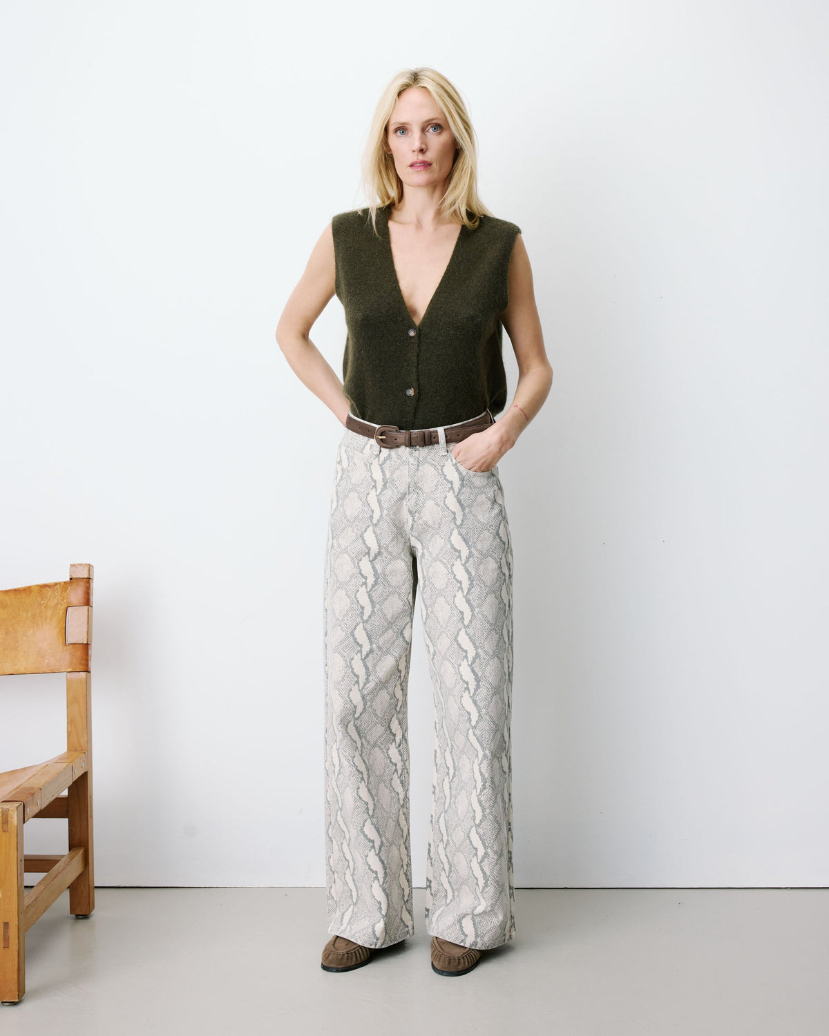 Jean taille haute loose imprimé python Socca