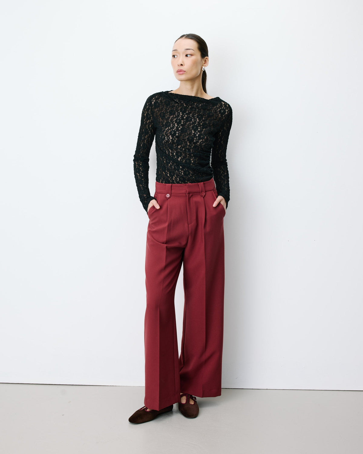 Pantalon tailleur large à plis terracotta Nilay