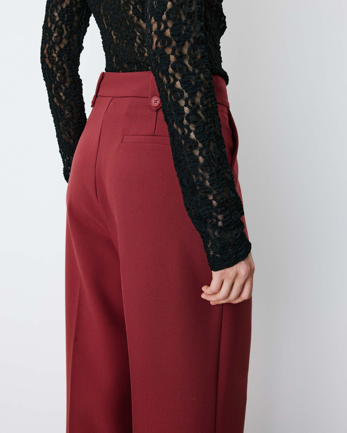 Pantalon tailleur large à plis terracotta Nilay