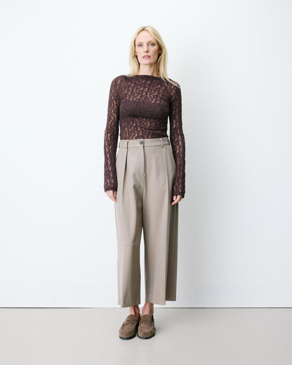 Pantalon tailleur court large à plis beige Atlantis