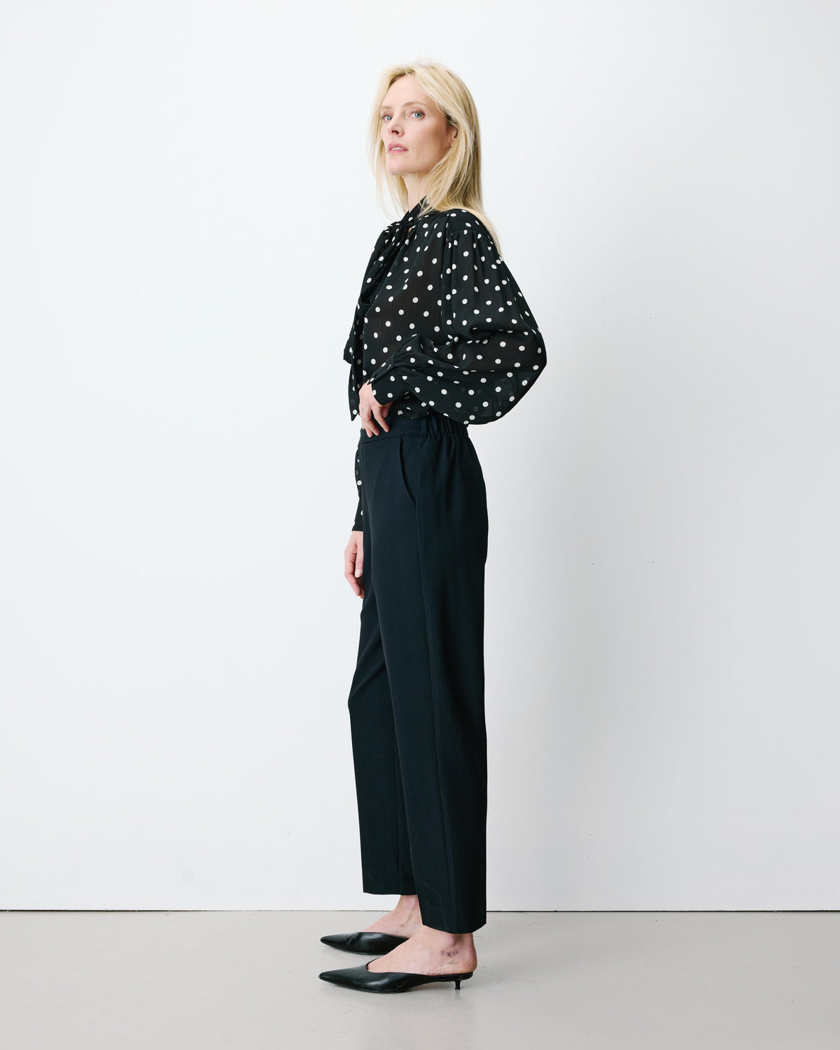 Pantalon cigarette court taille haute marine Armstrong