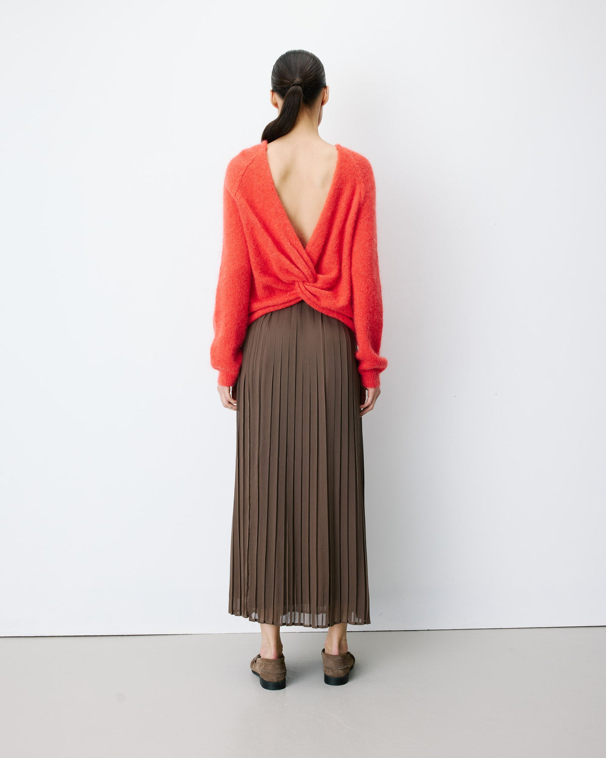 Pull ample en maille dos nu croisé sanguine Anthemis