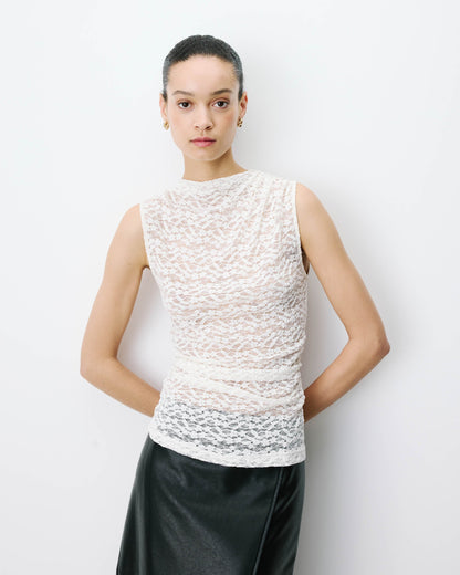 Top ajusté sans manches en dentelle ecru Avila