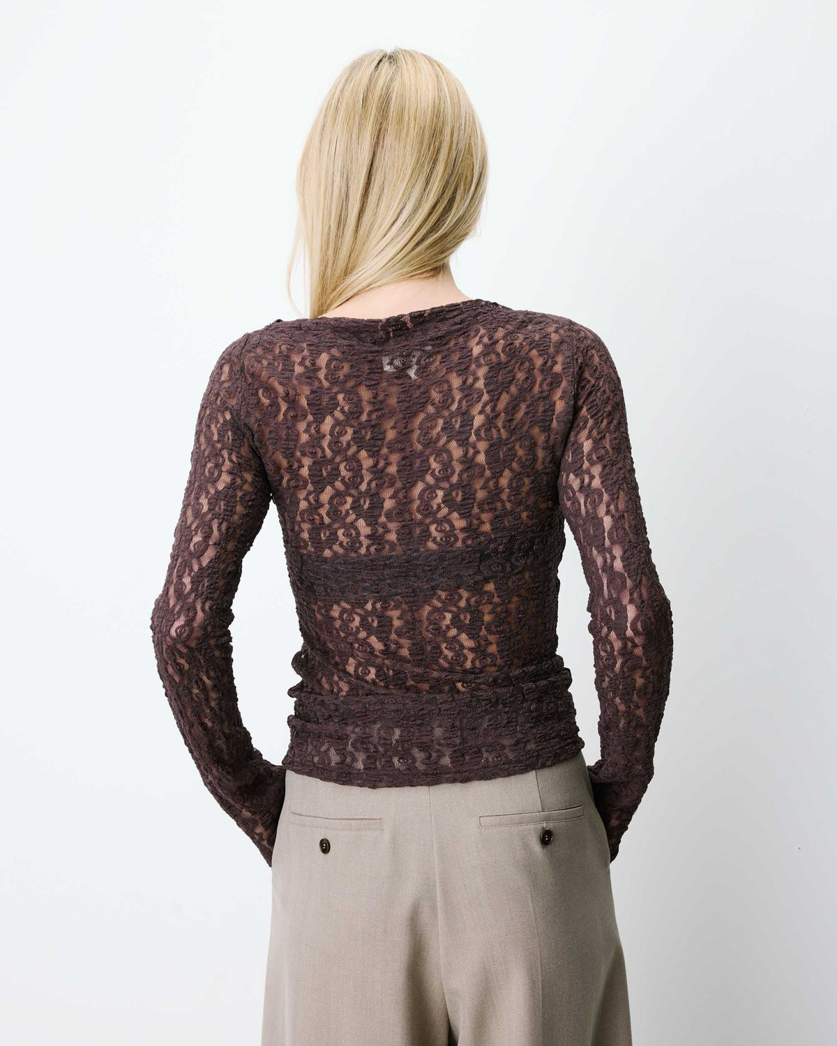 Top en dentelle drapé col bateau chocolat Avoine