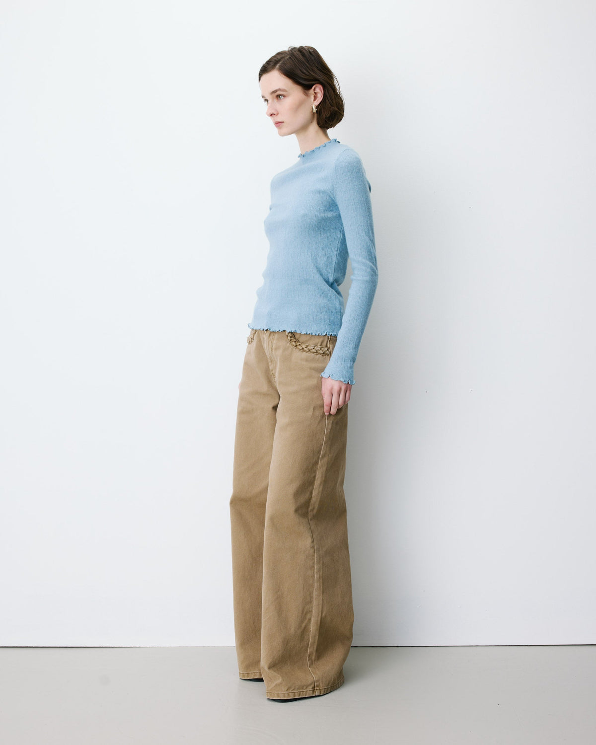 Pull ajusté en maille fine col montant bleuet Alino