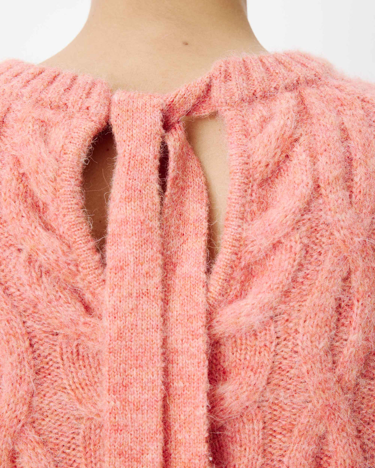 Pull torsadé à nouer au dos peche Arcelin