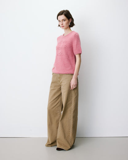 Pull manches courtes à message brodé blush Austyn