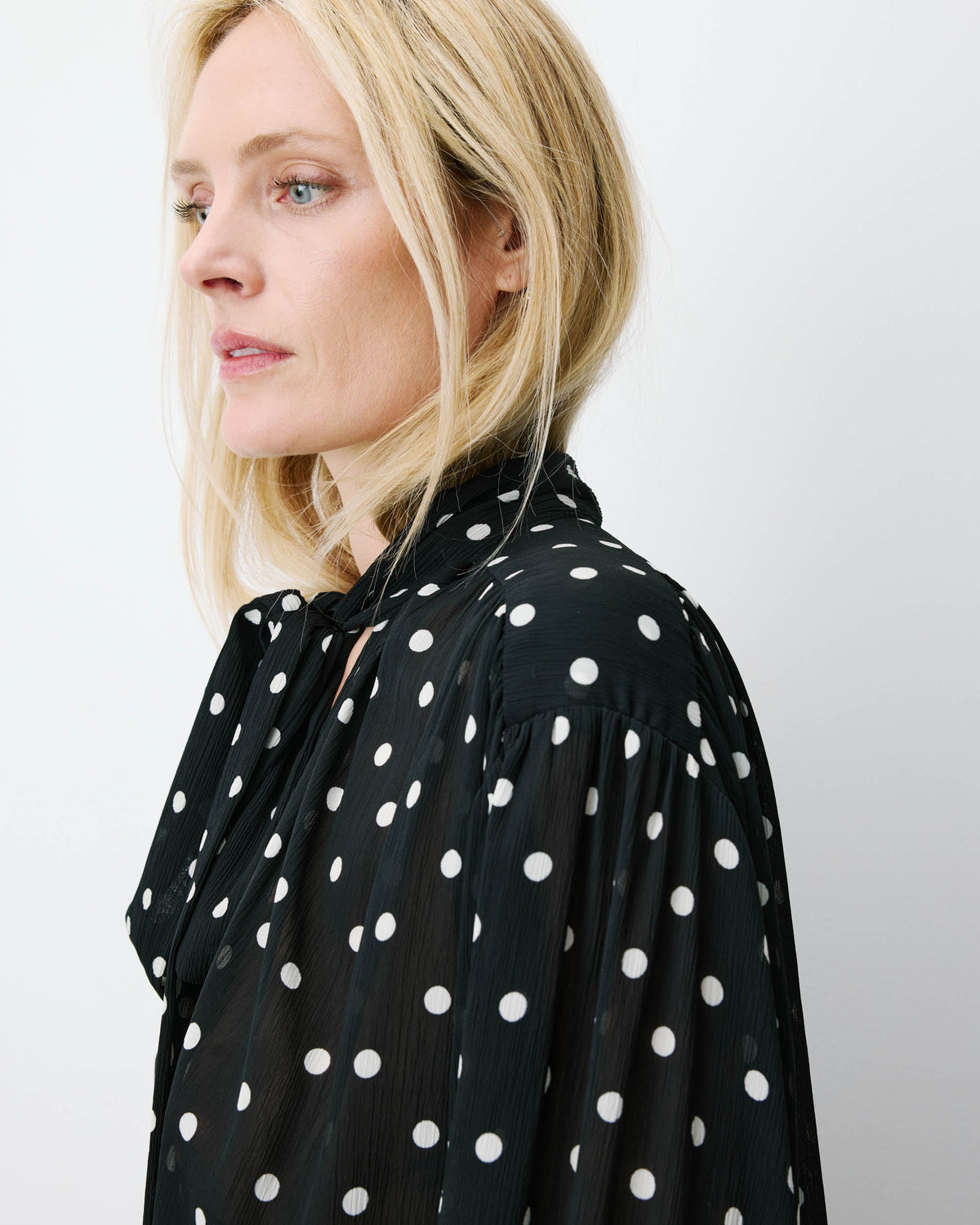 Blouse col lavallière manches longues pois Angelica