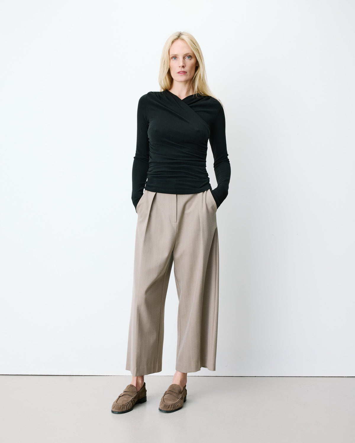 Top froncé col V croisé manches longues noir Azul