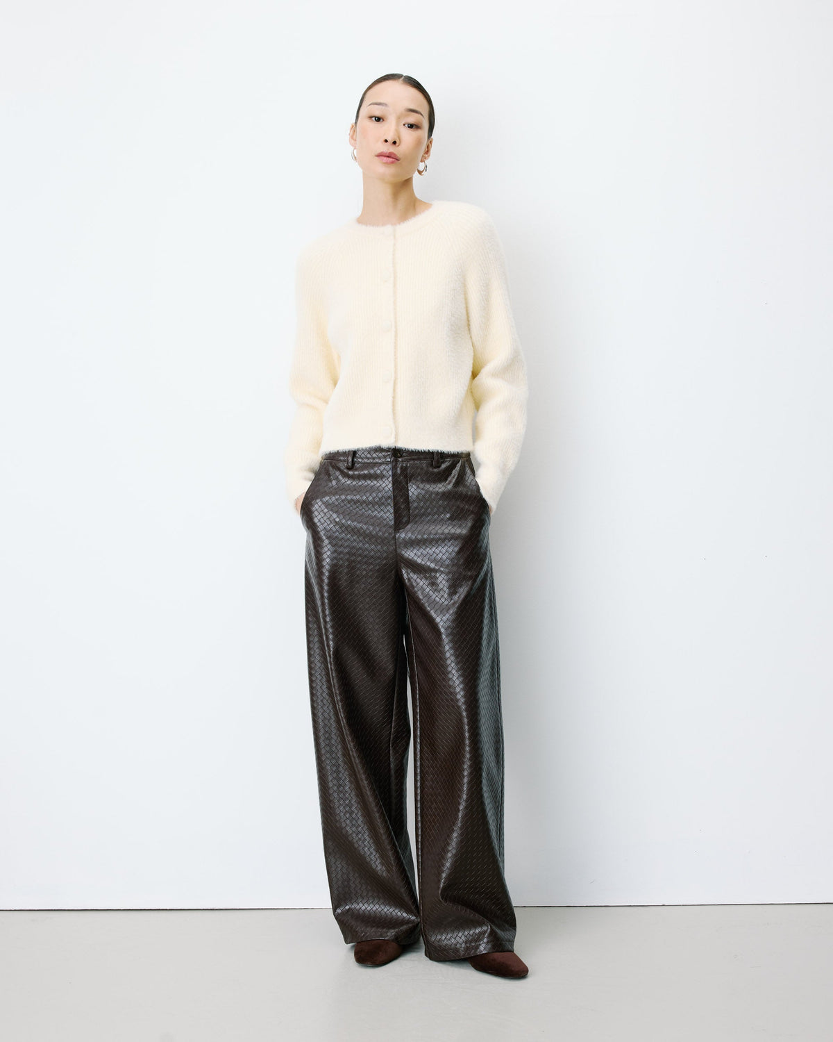 Cardigan doux col rond boutonné vanille Aleron