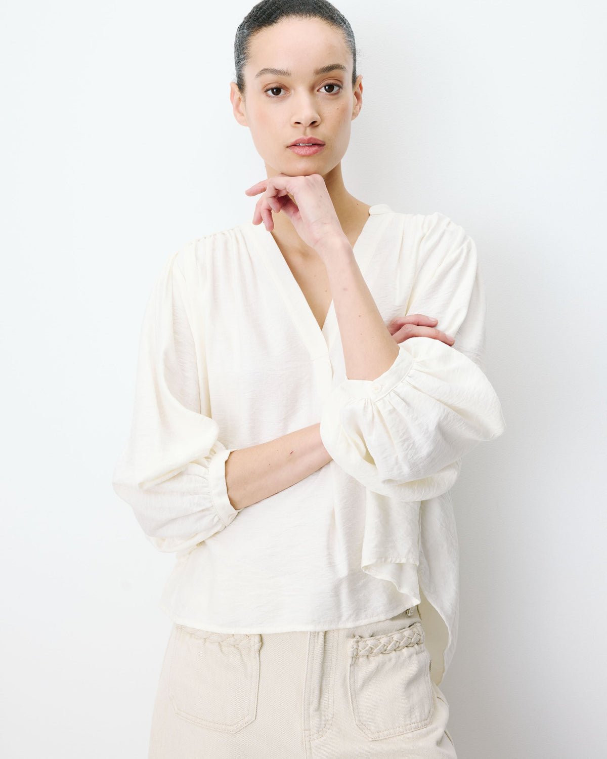 Blouse ample manches bouffantes 3/4 col V ecru Auriane