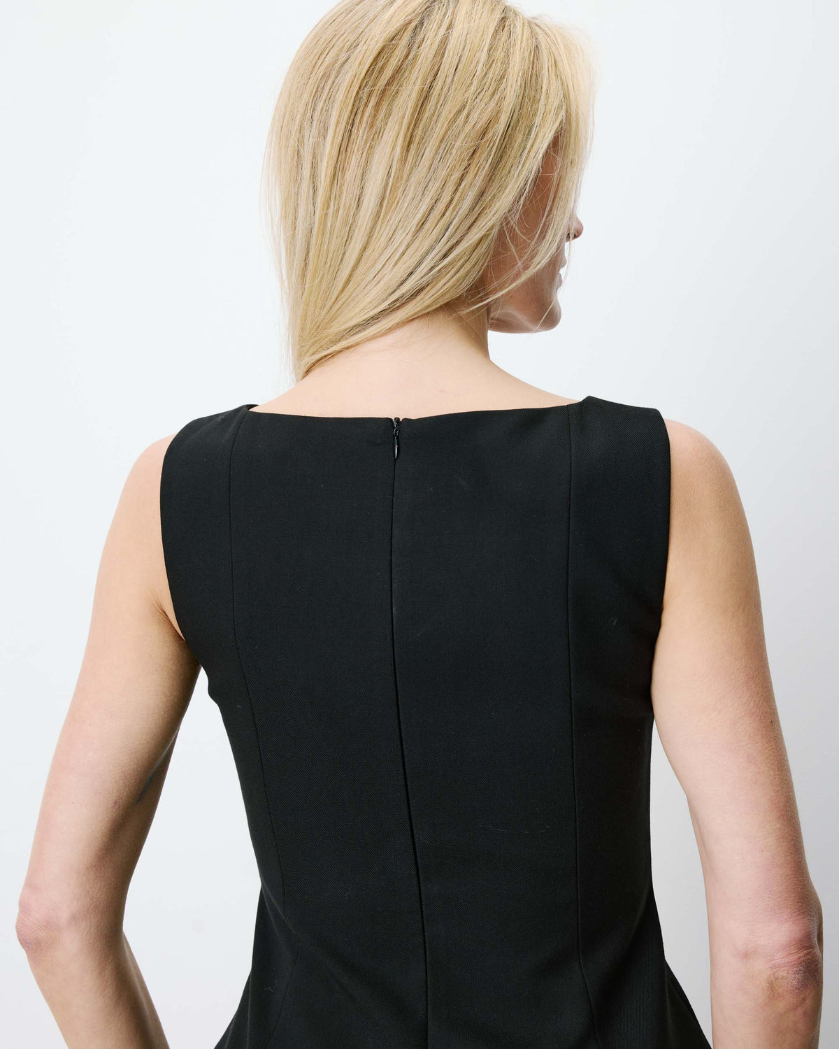 Top peplum sans manches col rond noir Argent