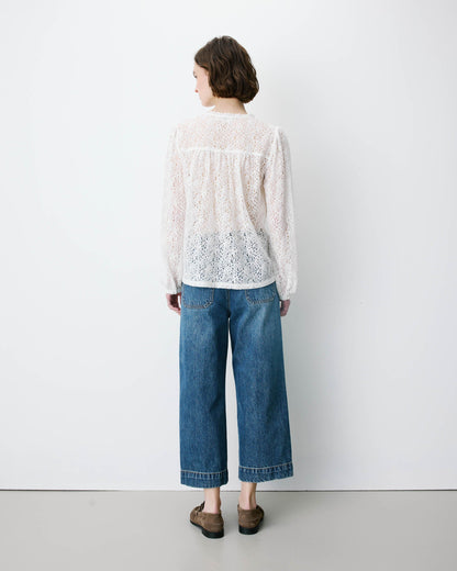 Blouse en dentelle col V manches longues ivoire Aurora