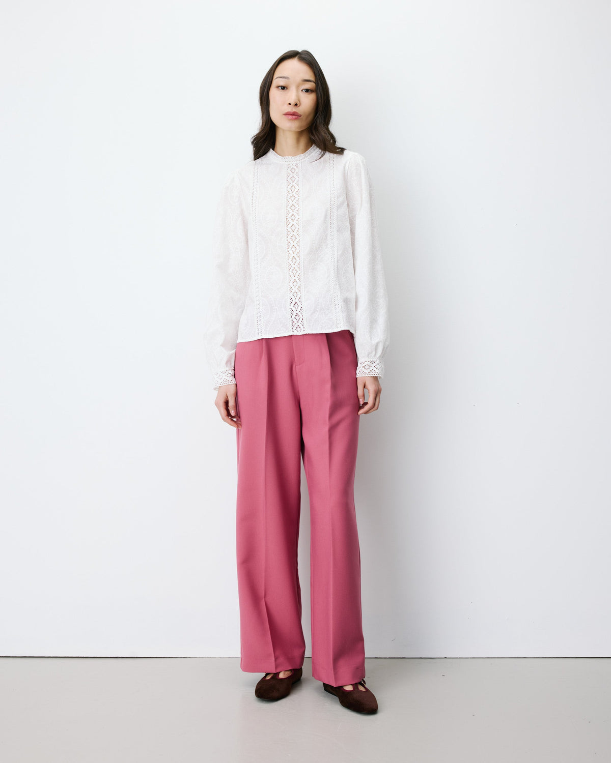 Blouse en broderie anglaise dos à nouer ivoire Abigail