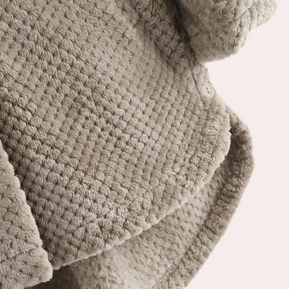 Apolline | Cardigan long à capuche en maille texturée, boutons élégants