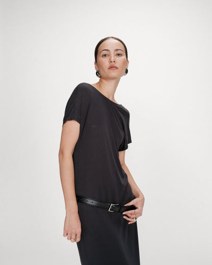 Robe longue légère en modal manches courtes carbone Peace