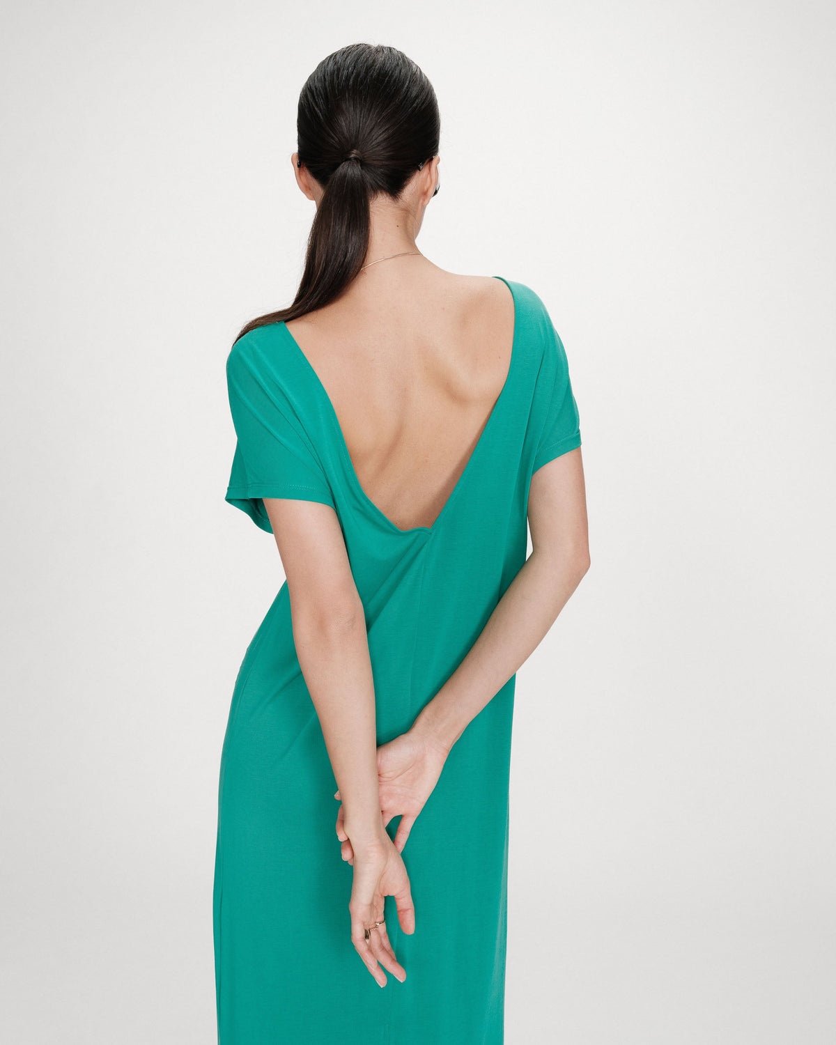 Robe longue légère en modal manches courtes vert Peace