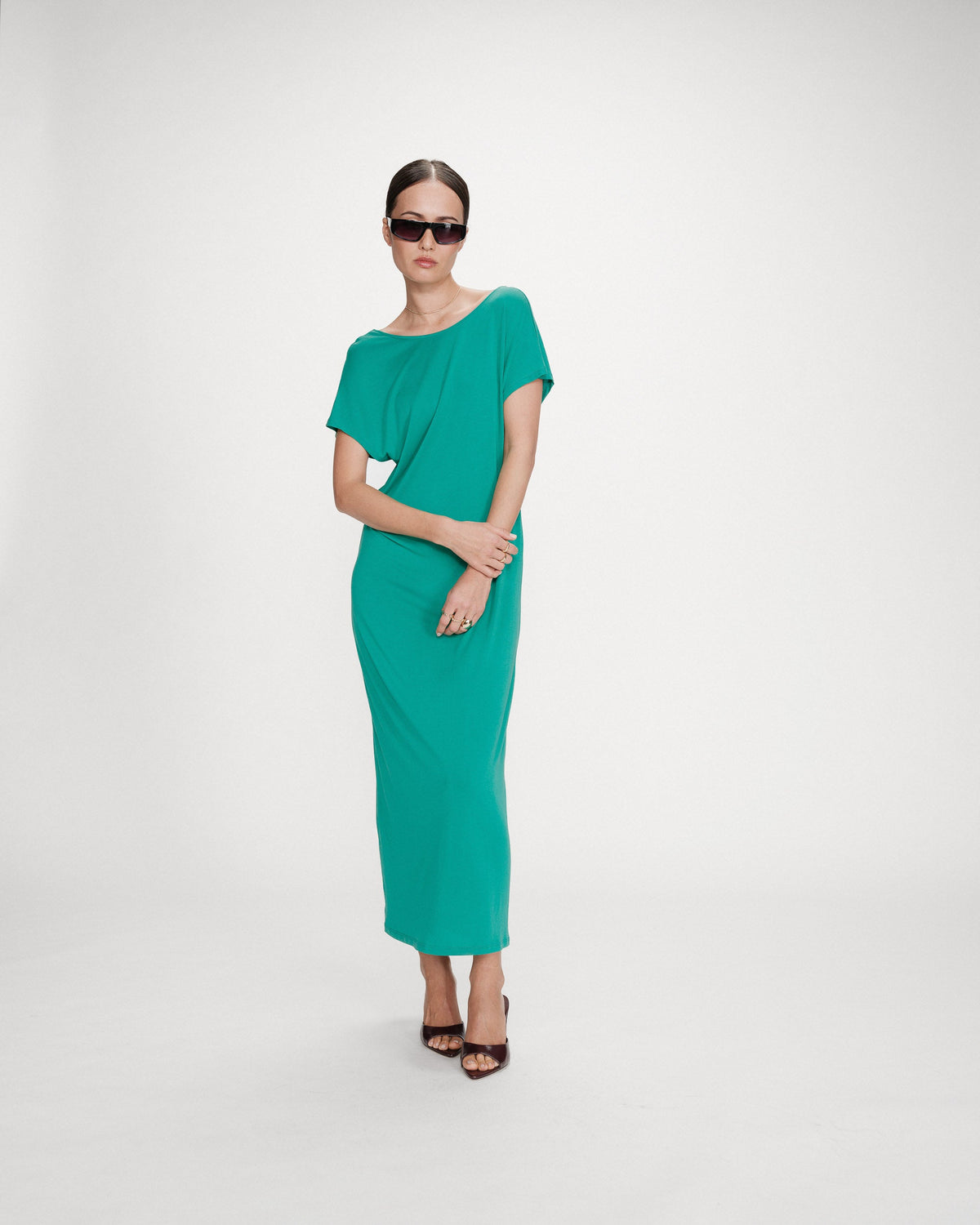 Robe longue légère en modal manches courtes vert Peace