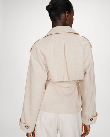 Trench-coat court ceinturé col à revers sable Vogue