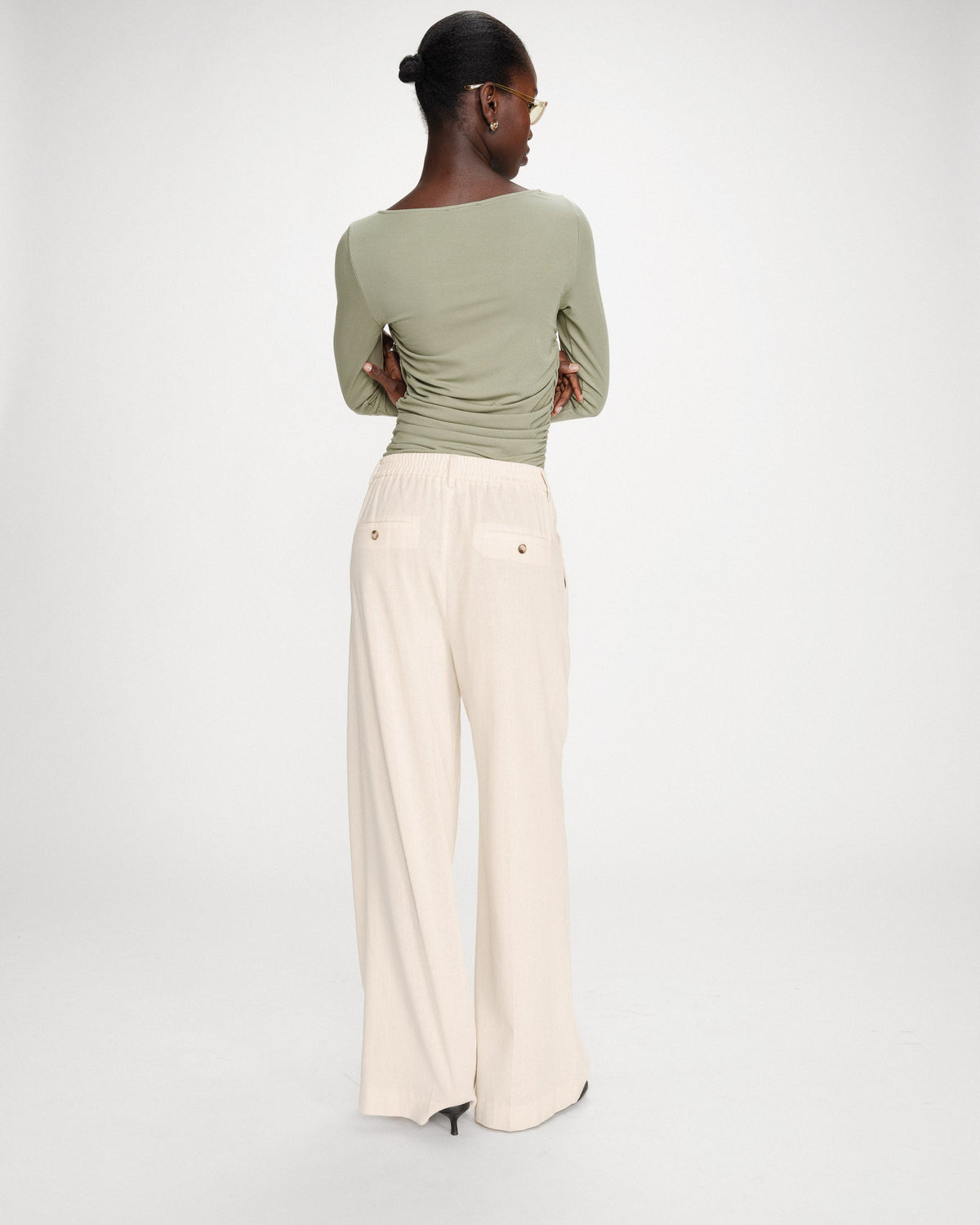 Pantalon tailleur droit en lin à fines rayures vanille Very