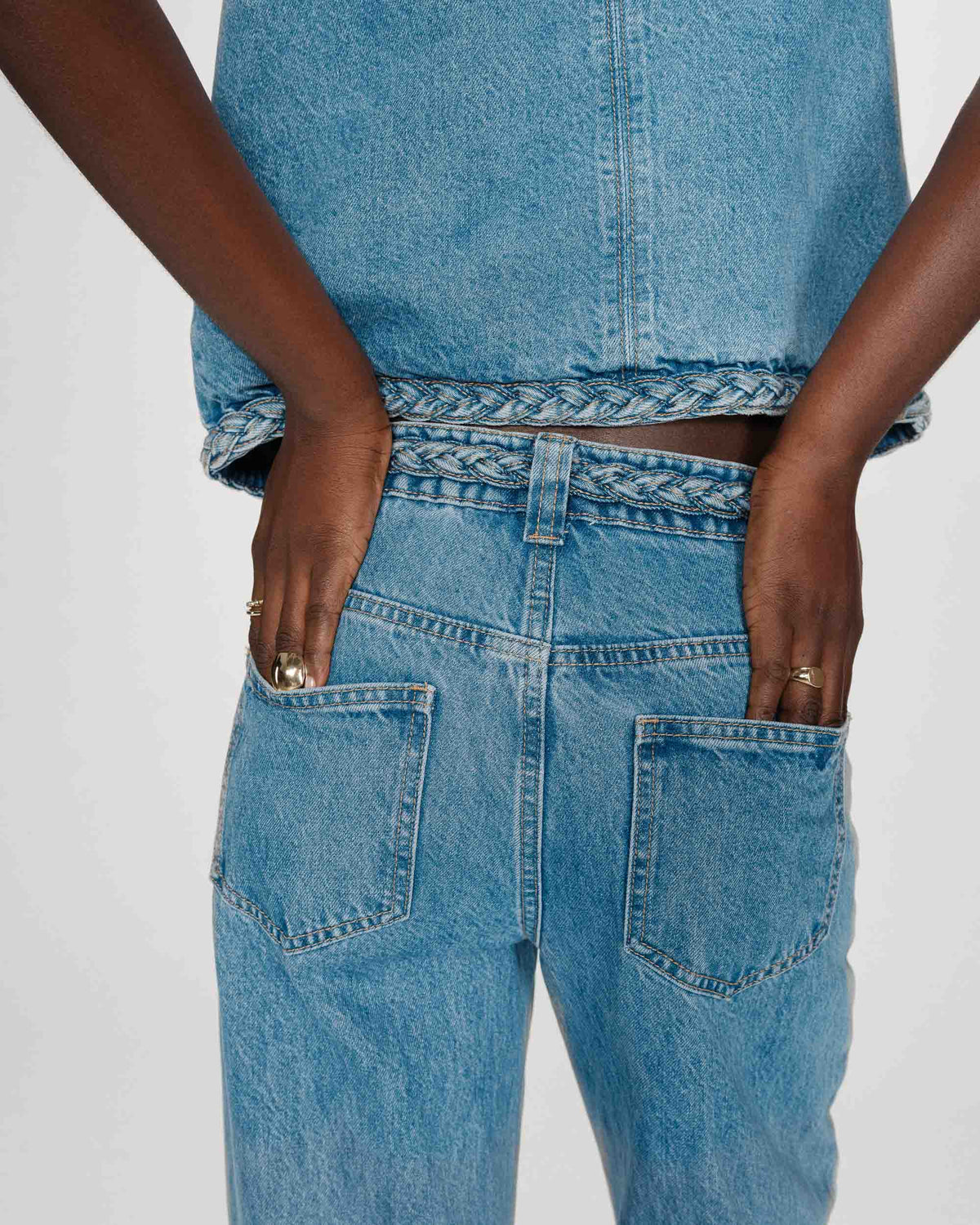 Jean large taille haute ceinture tressée lightblue Jaden