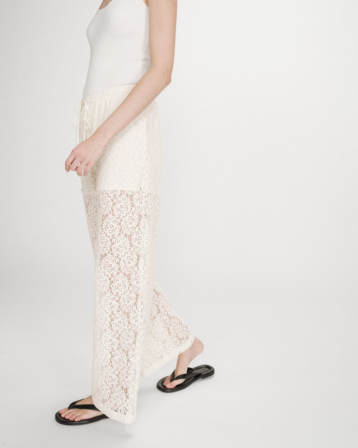 Pantalon en dentelle ample ecru Vincent