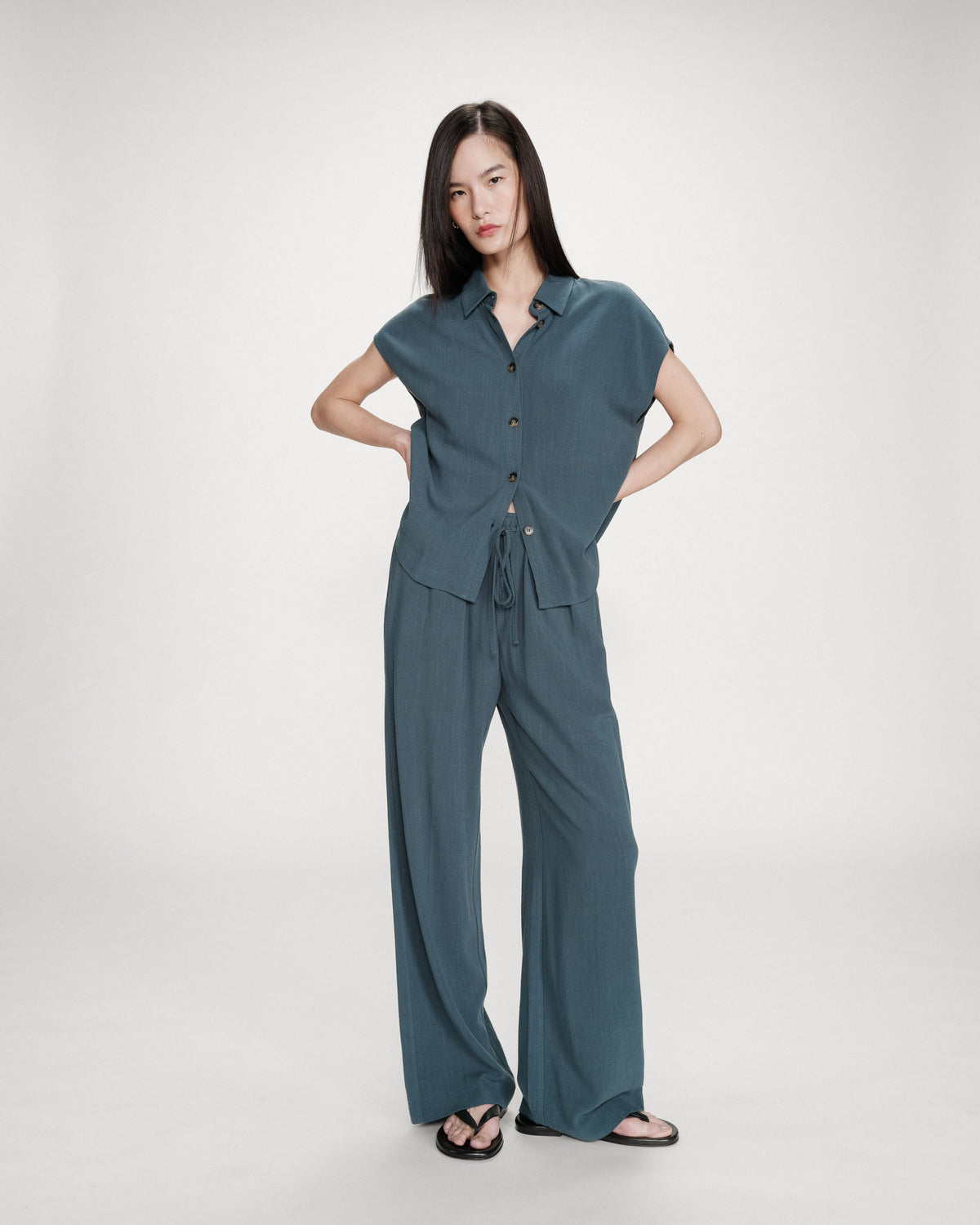 Pantalon large en lin taille haute emeraude Raven