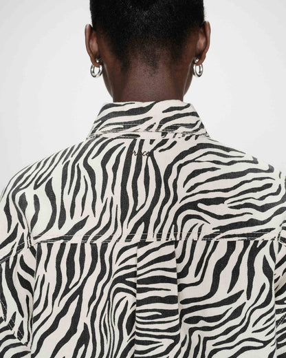 Veste chemise oversize en coton imprimé zebre Vana