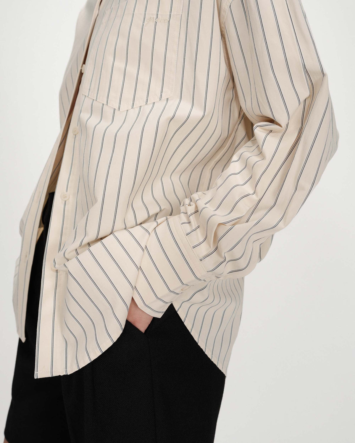 Chemise oversize rayée à nouer dans le dos vanille Valerie