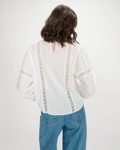 Blouse col à volants avec dentelle ivoire Velma