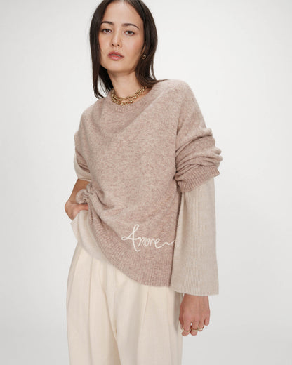 Pull oversize en maille à message brodé beige Viggo
