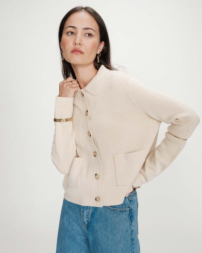 Cardigan boutonné à col chemise avec poches amande Maelys
