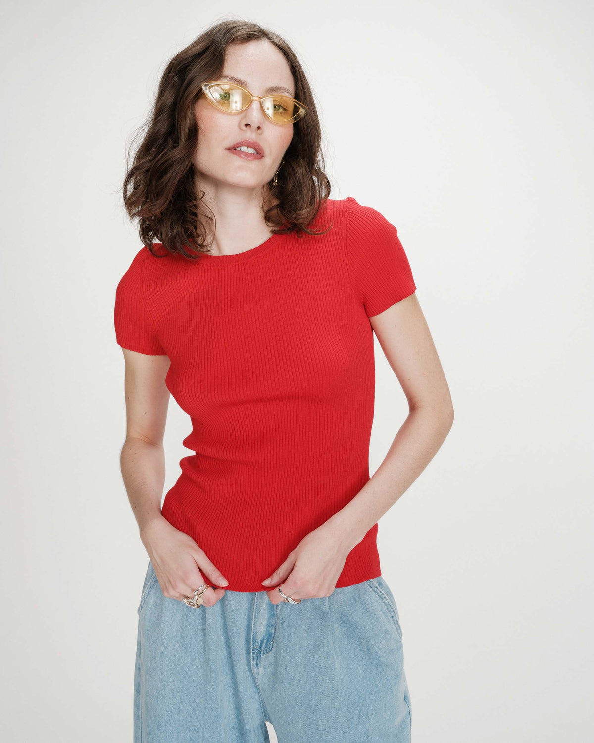 Pull en fine maille ajusté manches courtes rouge Vendredi