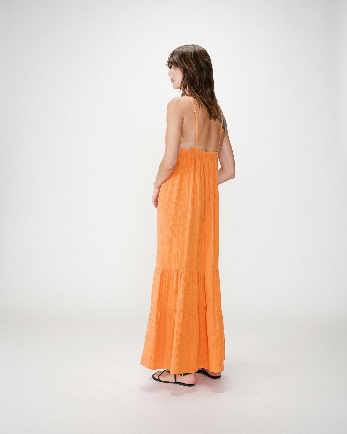 Robe longue fluide en coton col V à bretelles orange Wynora