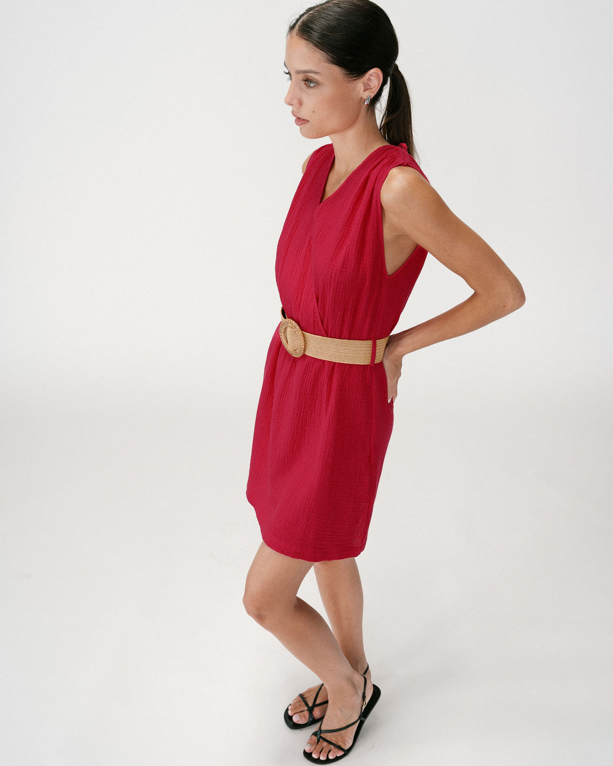 Robe courte en gaze de coton ceinturée fuchsia Wrenna
