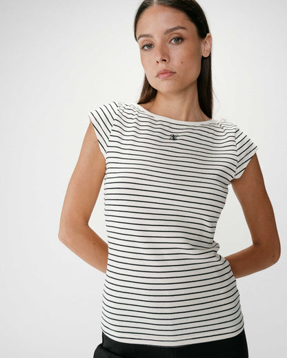 T-shirt col bateau ajusté à rayures ecru Wake