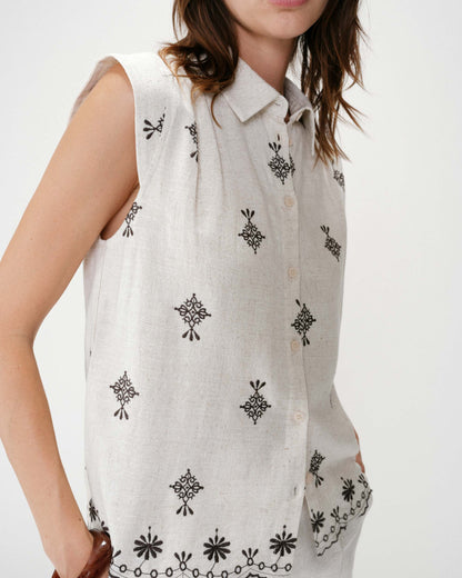 Chemise sans manches à motifs chocolat Wisenna