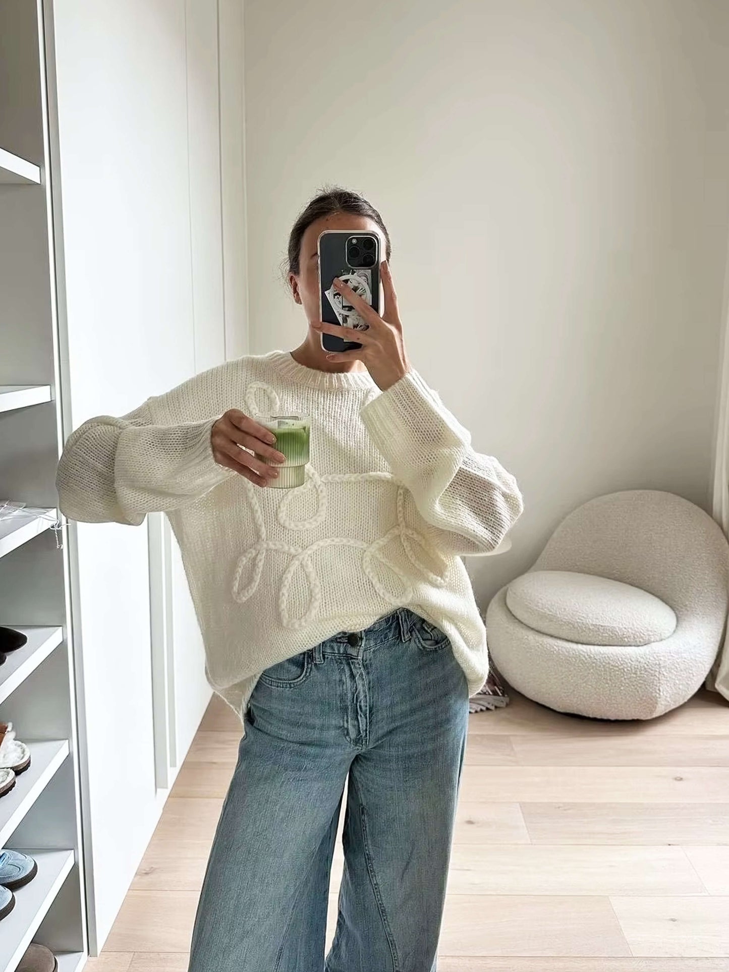 Madeleine | Pull Femme Oversize Col Rond à Motifs Brodés Élégants