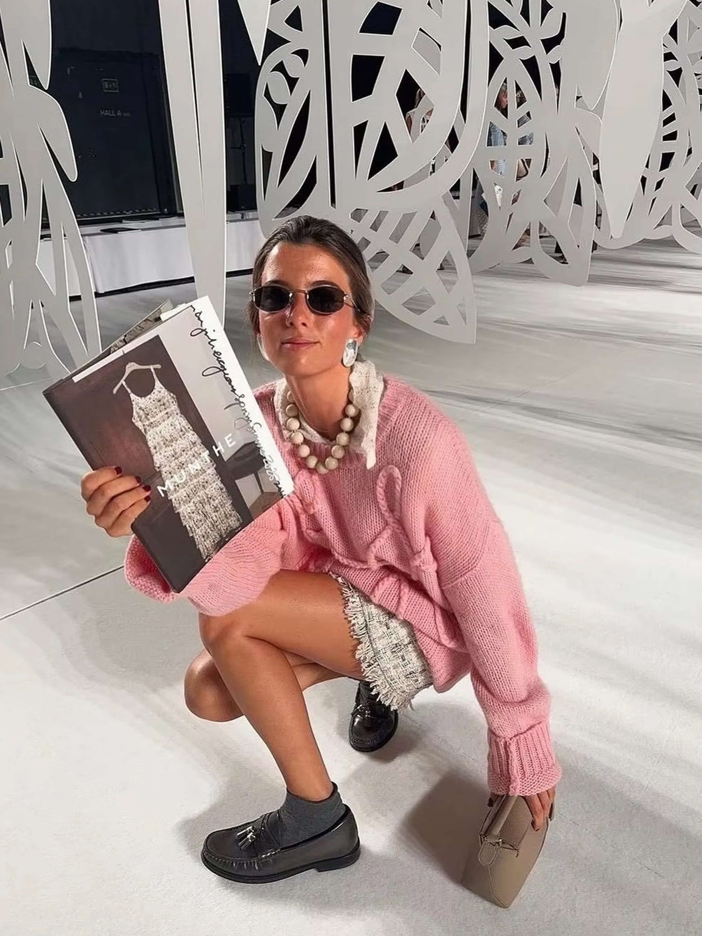 Madeleine | Pull Femme Oversize Col Rond à Motifs Brodés Élégants