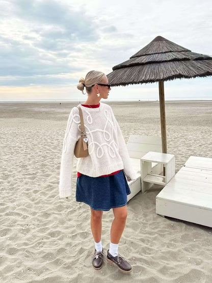 Madeleine | Pull Femme Oversize Col Rond à Motifs Brodés Élégants